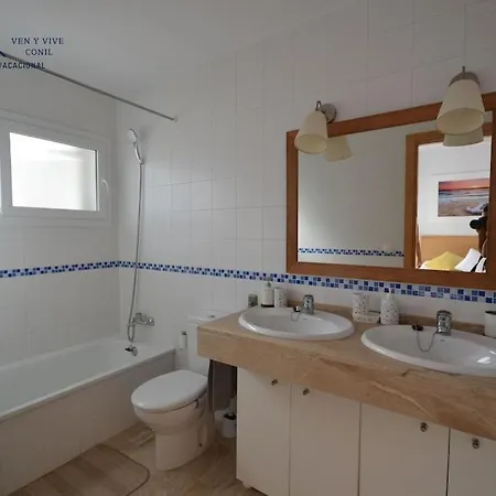 Vakantiehuis Adosado Familiar Con Piscina Y Terraza *
